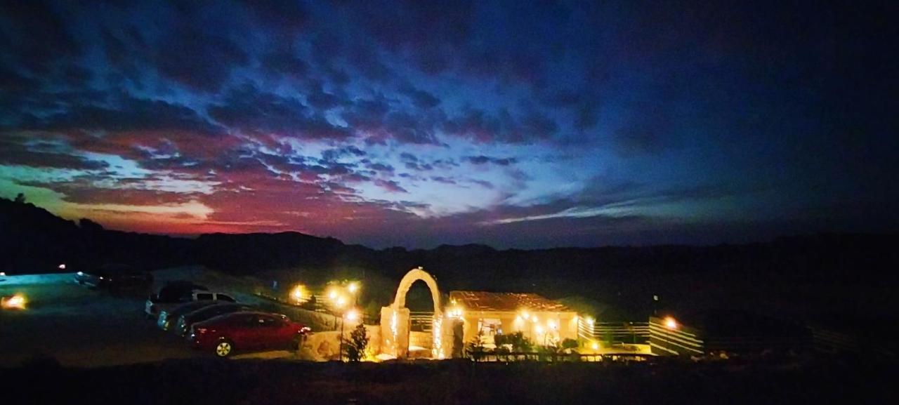 Отель Petra Wassaif Camp Вади Муса Экстерьер фото